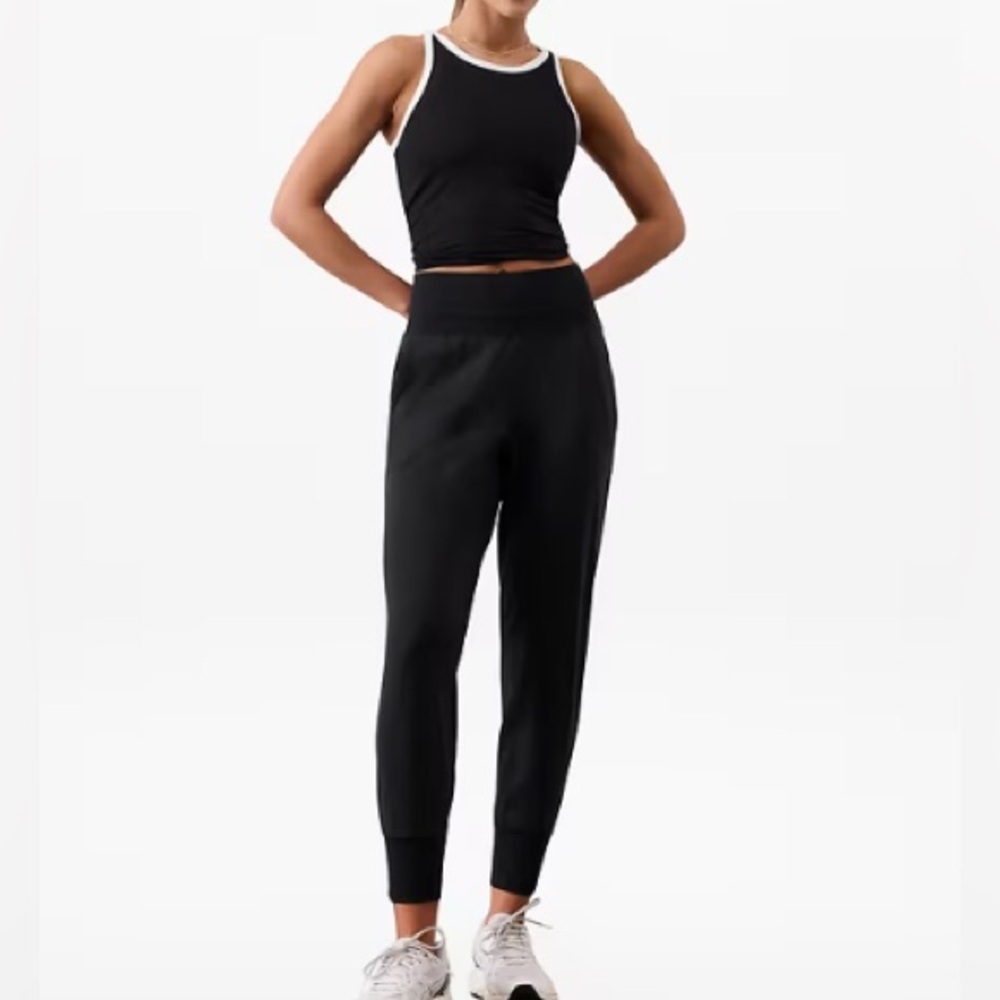 Athleta Venice Jogger - Black
